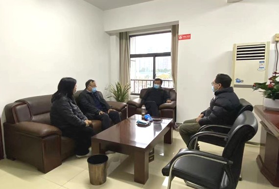 问鼎娱乐