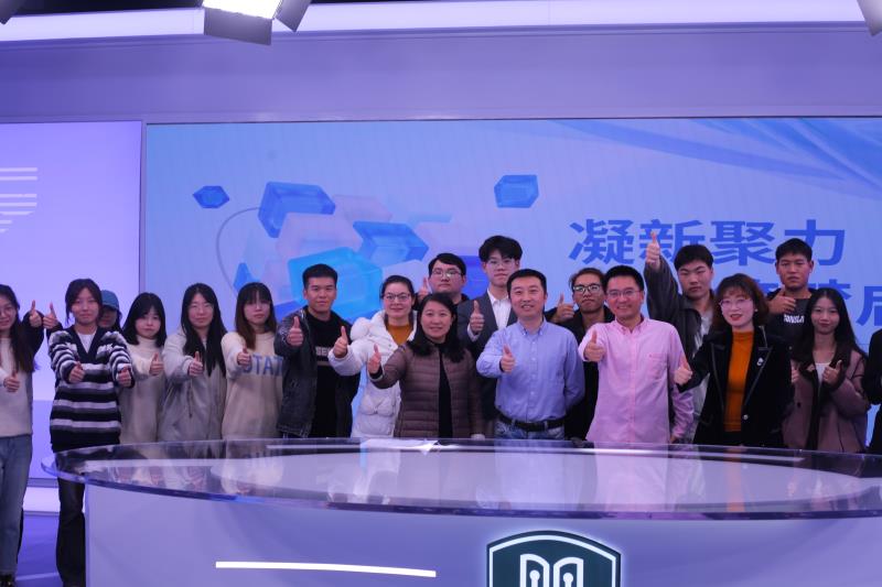问鼎娱乐