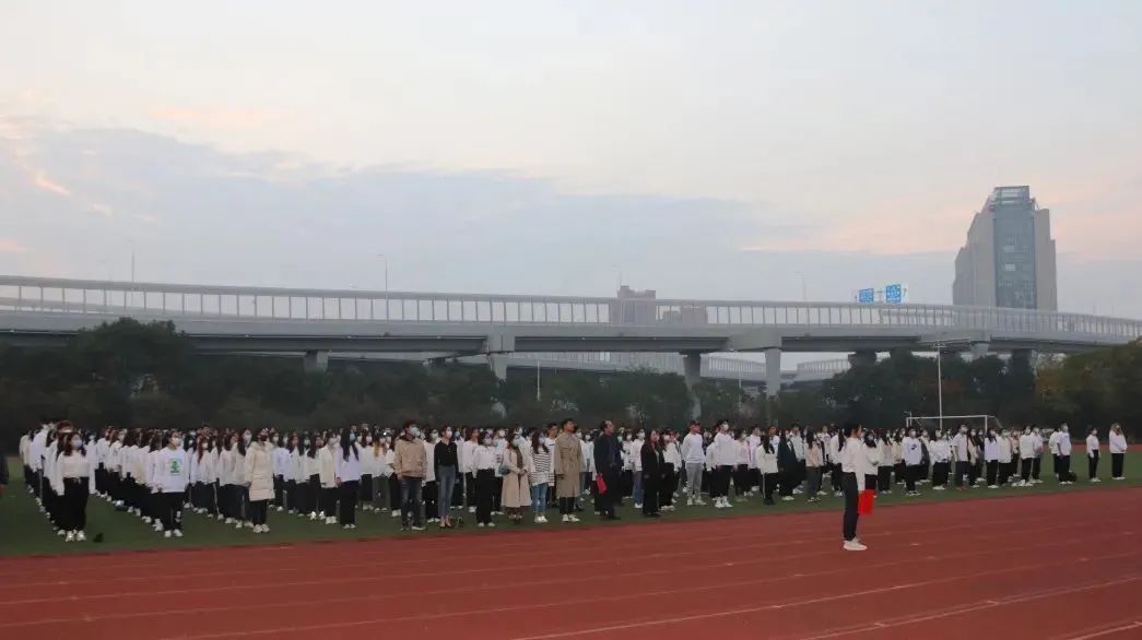 问鼎娱乐